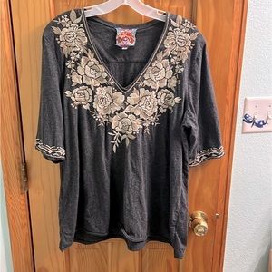 Johnny Was 3/4 sleeve top